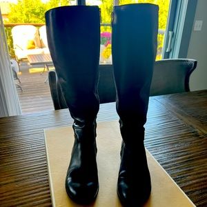 Micheal Kors Boots